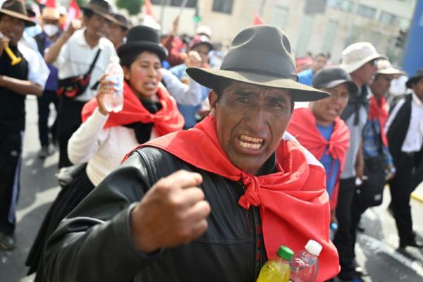 种族主义、两极分化和贫困是秘鲁抗议活动的核心